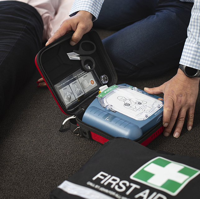 Philips HS1 Defibrillator